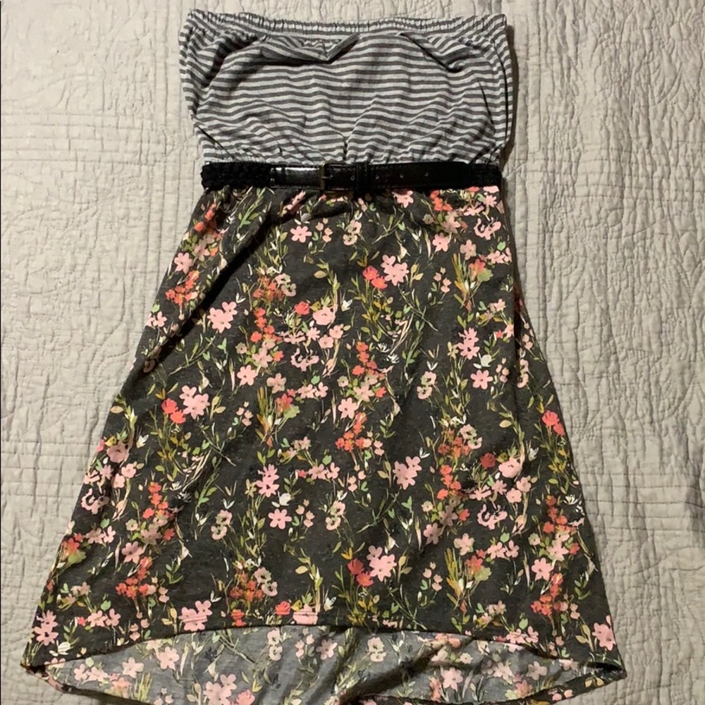 Women’s Strapless Dress